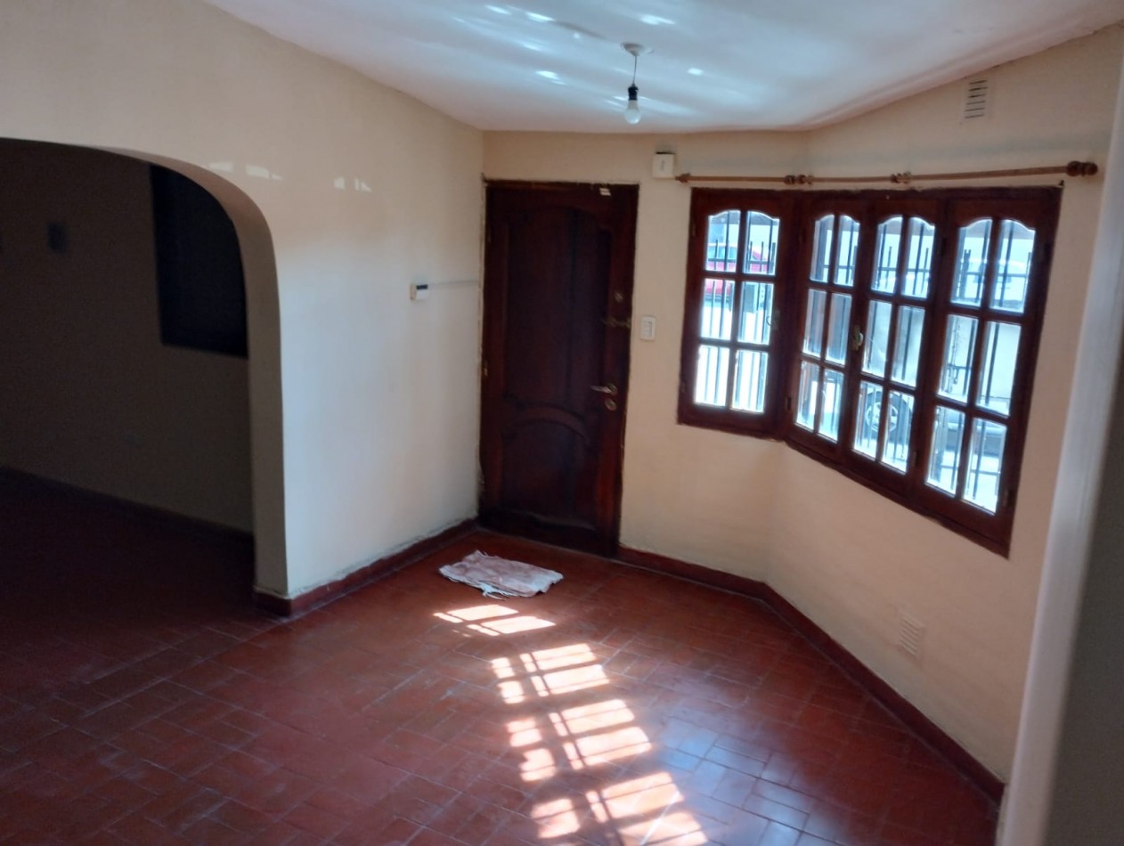 VENDO CASA EN CALLE TENIENTE BONO - ALTO COMEDERO