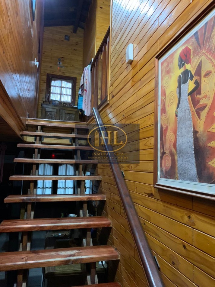 VENDO CASA DE CATEGORIA EN BARRIO RESIDENCIAL LA POSTA, CIUDAD DE PERICO