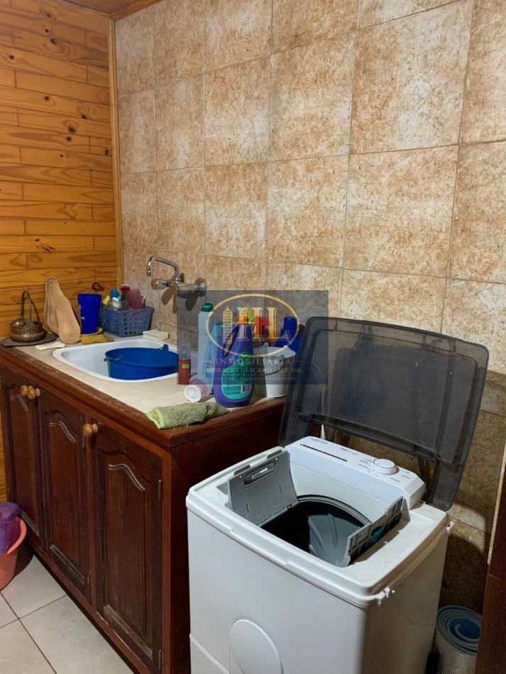 VENDO CASA DE CATEGORIA EN BARRIO RESIDENCIAL LA POSTA, CIUDAD DE PERICO
