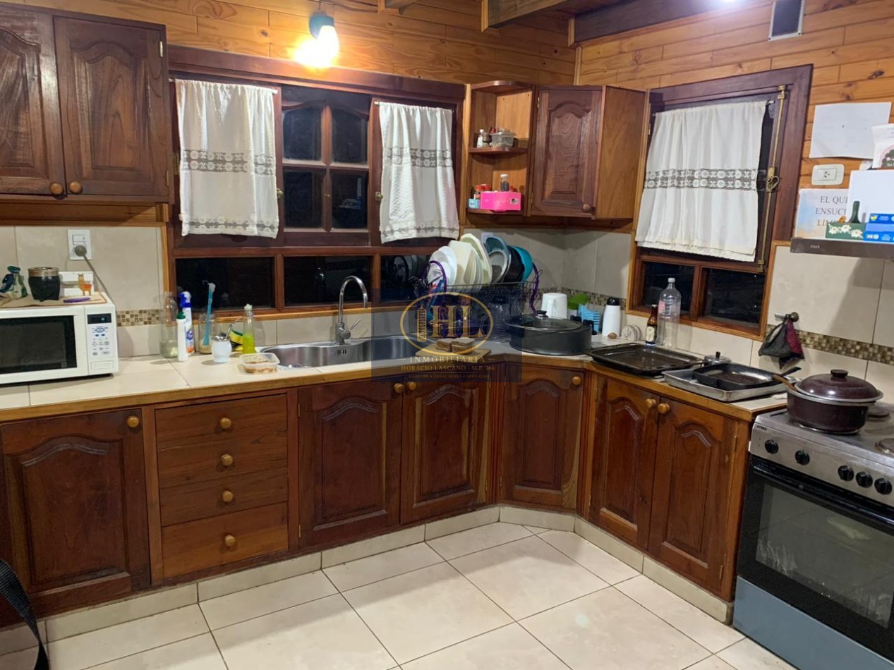 VENDO CASA DE CATEGORIA EN BARRIO RESIDENCIAL LA POSTA, CIUDAD DE PERICO