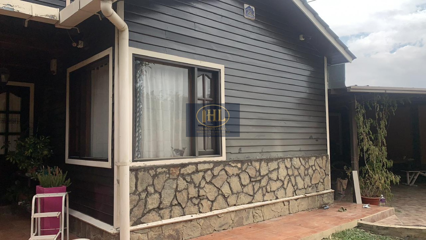 VENDO CASA DE CATEGORIA EN BARRIO RESIDENCIAL LA POSTA, CIUDAD DE PERICO