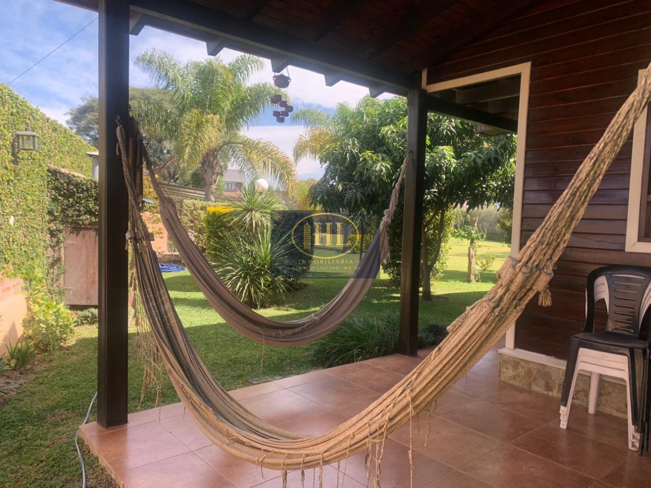 VENDO CASA DE CATEGORIA EN BARRIO RESIDENCIAL LA POSTA, CIUDAD DE PERICO