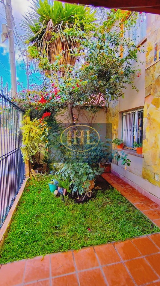VENDO DUPLEX EN AV. TELLO - SAN PEDRITO